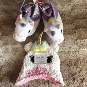 Beanie and slippers set